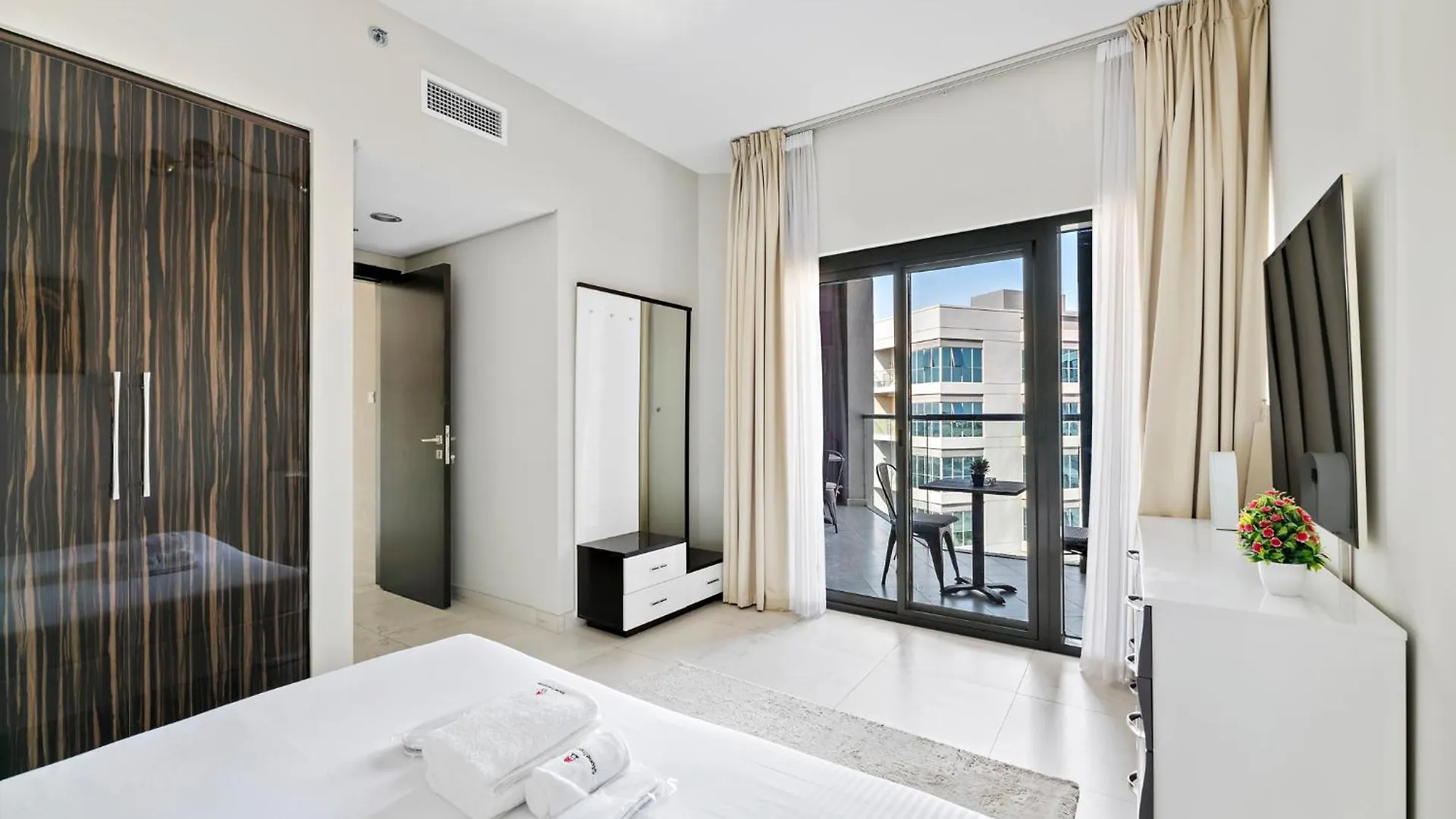 Stonetree - Spacious 2Br In Peaceful Community Dubai 0*,  United Arab Emirates