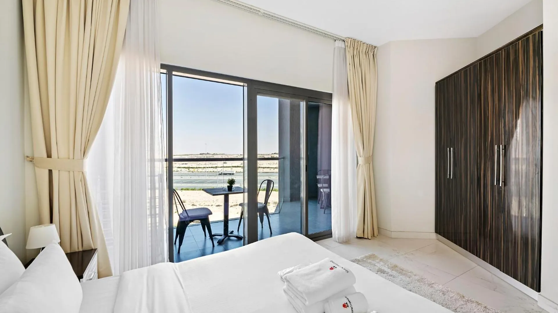 Stonetree - Spacious 2Br In Peaceful Community Dubai Apartment